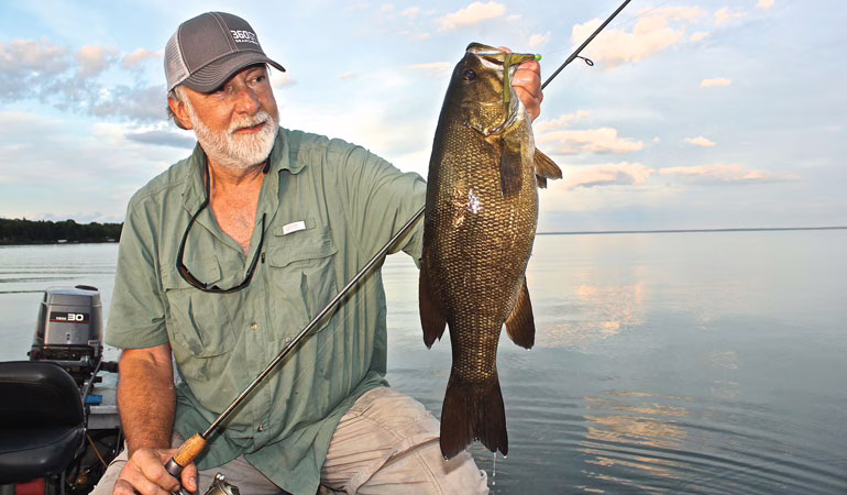 Catching Trophy Smallmouth Bass - In-Fisherman